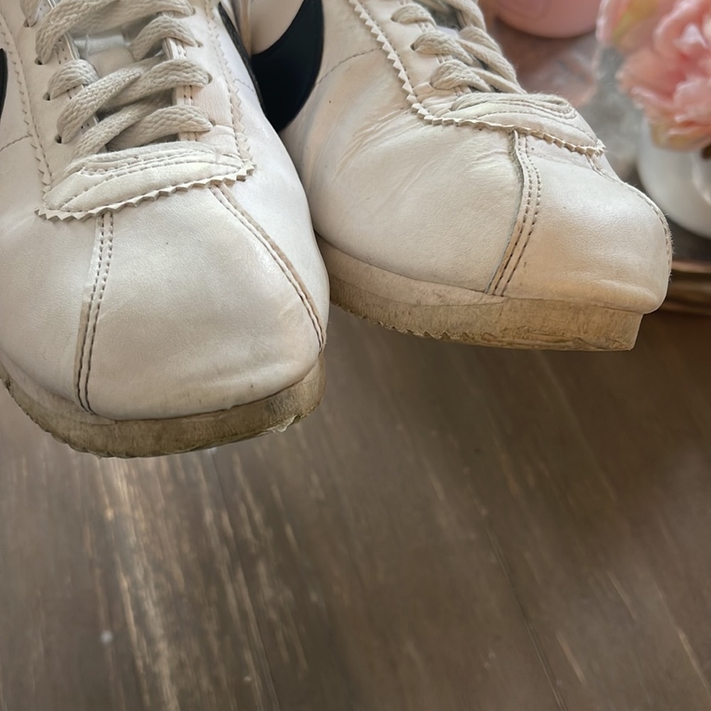 Nike shoe - Picture 4 of 4